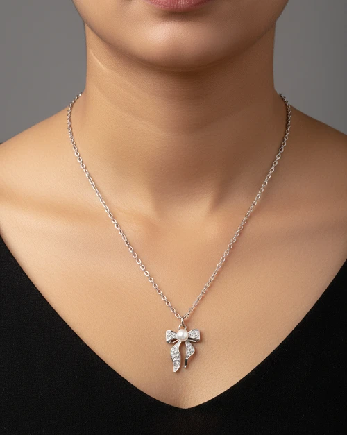 Silver Bowknot Pendant – Stylish Love Gift for Women